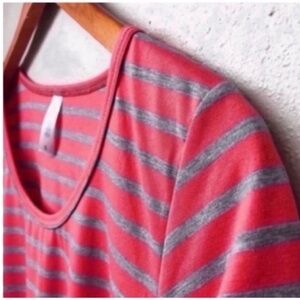 LuLaRoe Perfect Tee Coral Pink Gray Stripe
